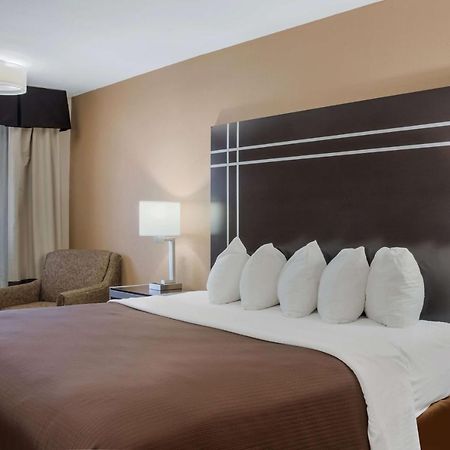 Best Western Nursanickel Hotel Далхарт Экстерьер фото